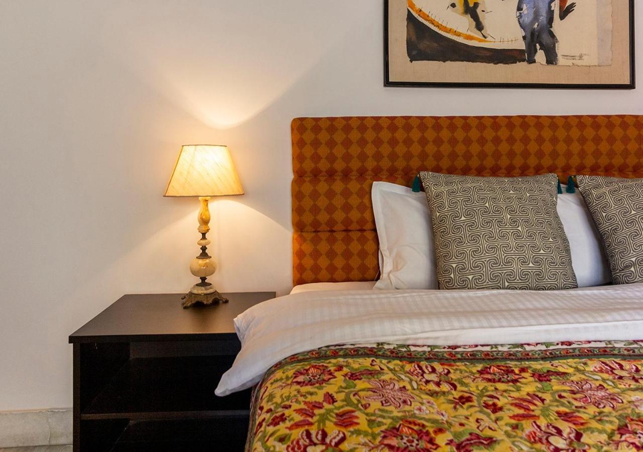 Neelam Bed & Breakfast Kalkuta Zewnętrze zdjęcie
