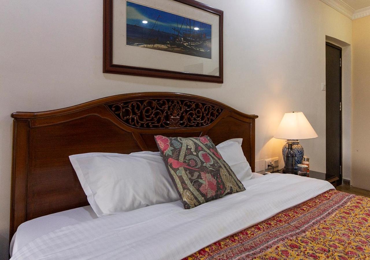 Neelam Bed & Breakfast Kalkuta Zewnętrze zdjęcie